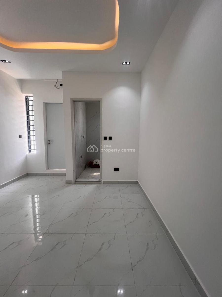 Magnificently Built 2 Bedroom with Elevator in a Serene Environment, Ikate, Lekki, Lagos, Block of Flats for Sale