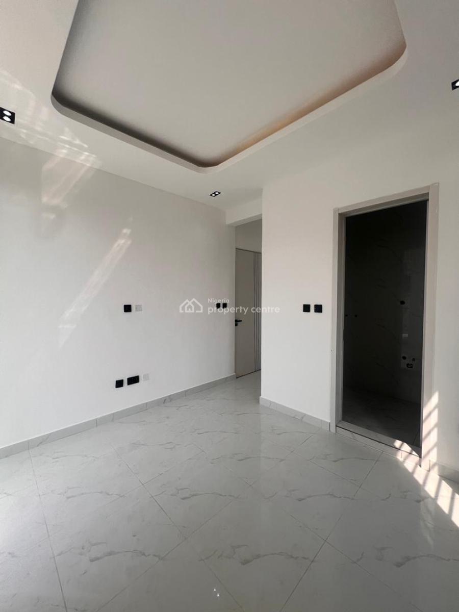 Magnificently Built 2 Bedroom with Elevator in a Serene Environment, Ikate, Lekki, Lagos, Block of Flats for Sale