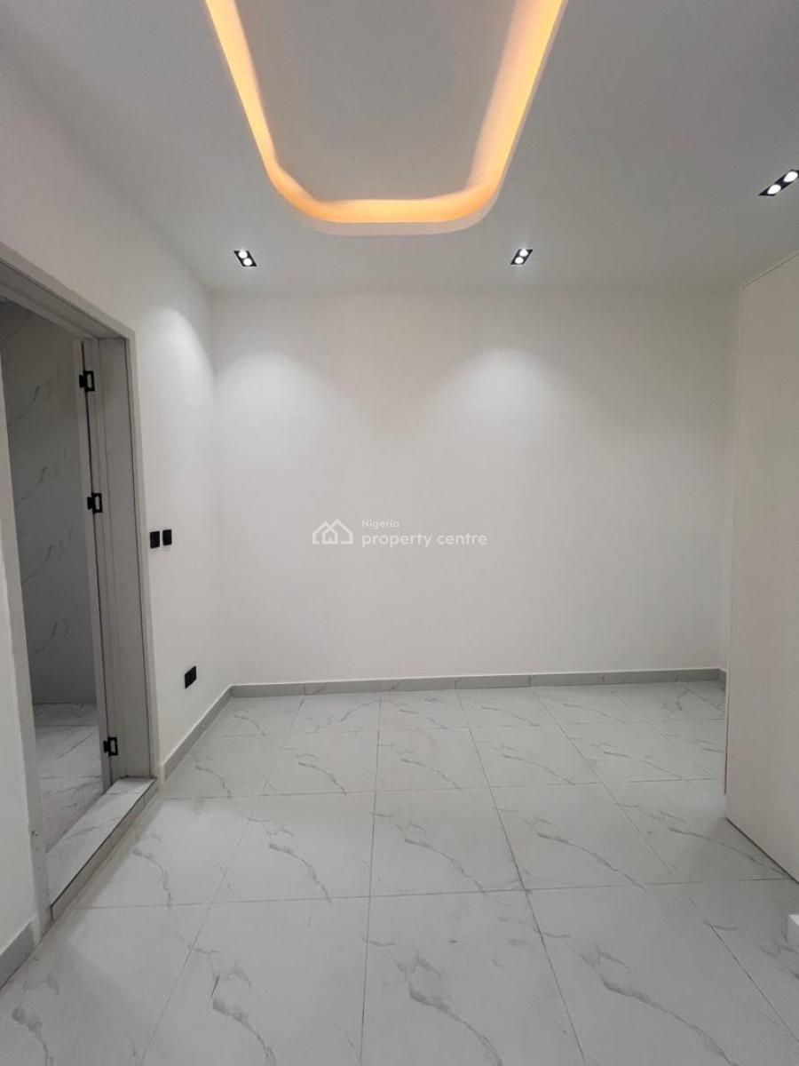 Magnificently Built 2 Bedroom with Elevator in a Serene Environment, Ikate, Lekki, Lagos, Block of Flats for Sale