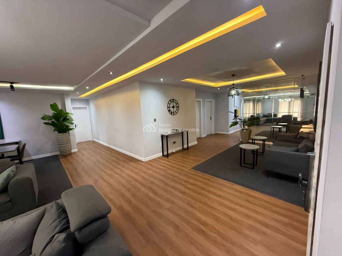 1 Bedroom Apartment with Rooftop Available From Today, Lekki Phase 1, Lekki, Lagos, Flat / Apartment Short Let