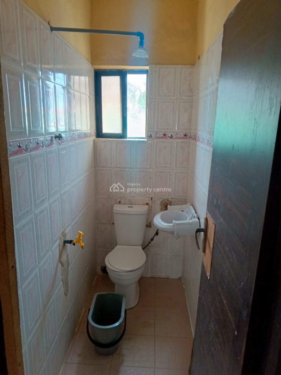 3 Bedrooms Flat, on Top 1st Floor., Admiralty-homes Estate, Alpha Beach Road, New-road Bustop, Igbo Efon, Lekki, Lagos, Flat / Apartment for Rent