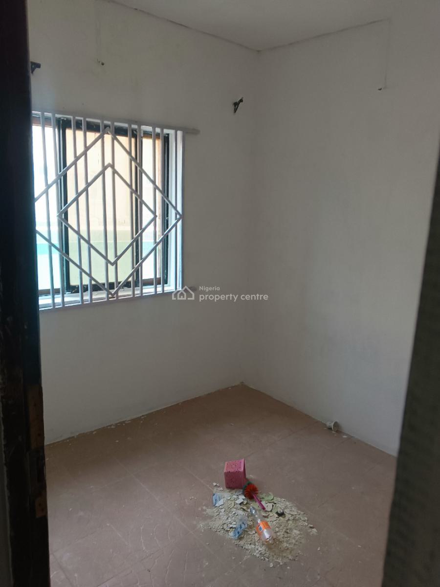 3 Bedrooms Flat, on 1st Floor, Admiralty Homes Estate, Alpha Beach Road, New Road Bus-stop, Igbo Efon, Lekki, Lagos, Flat / Apartment for Rent