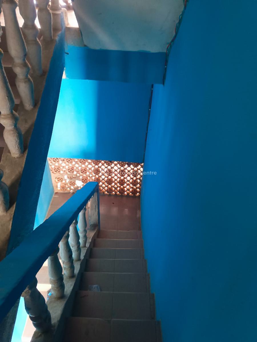 3 Bedrooms Flat, on 1st Floor, Admiralty Homes Estate, Alpha Beach Road, New Road Bus-stop, Igbo Efon, Lekki, Lagos, Flat / Apartment for Rent