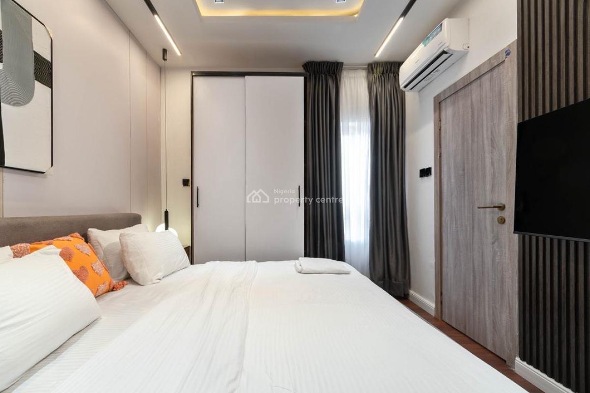 Brand New 2bedroom Apartment with Ps5, Maben Estate3 Chevron, Lekki, Lagos, Flat / Apartment Short Let