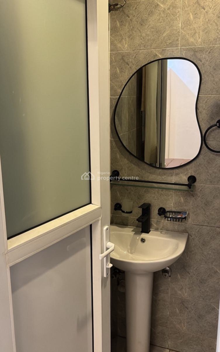 2 Bedroom Apartment, Iyana Ipaja, Ipaja, Lagos, Flat / Apartment Short Let