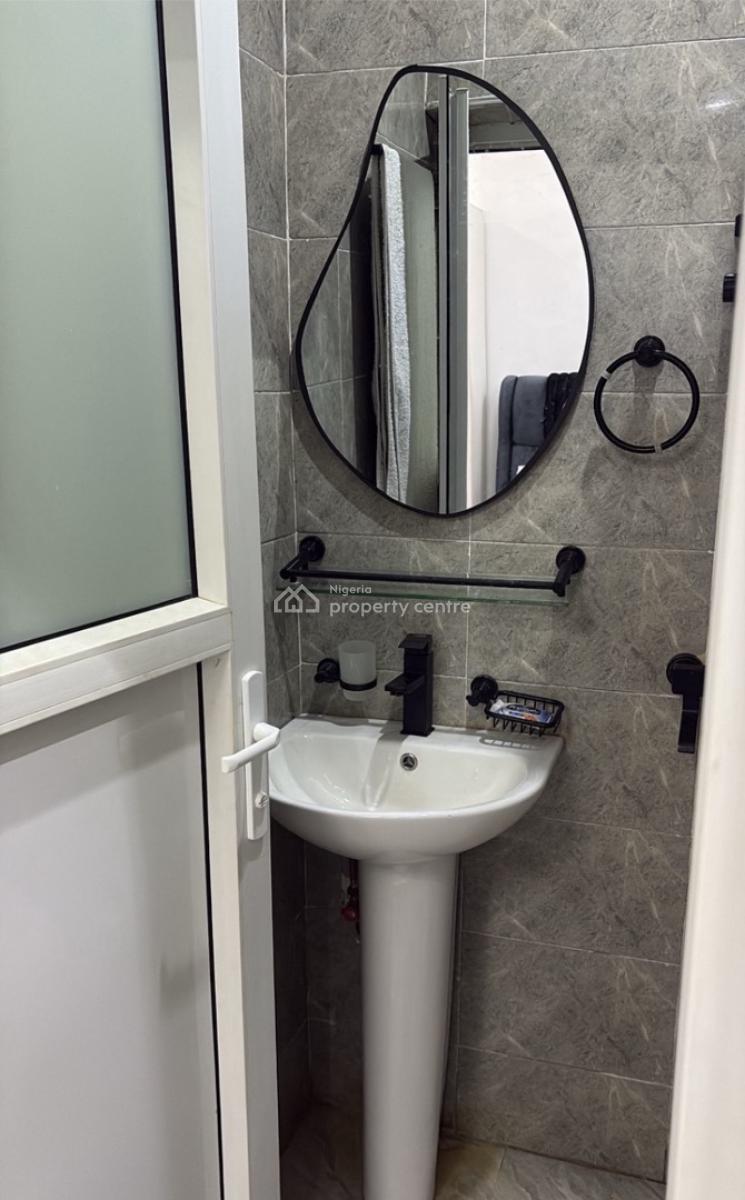 1 Bedroom Apartment, Iyana Ipaja, Ipaja, Lagos, Flat / Apartment Short Let