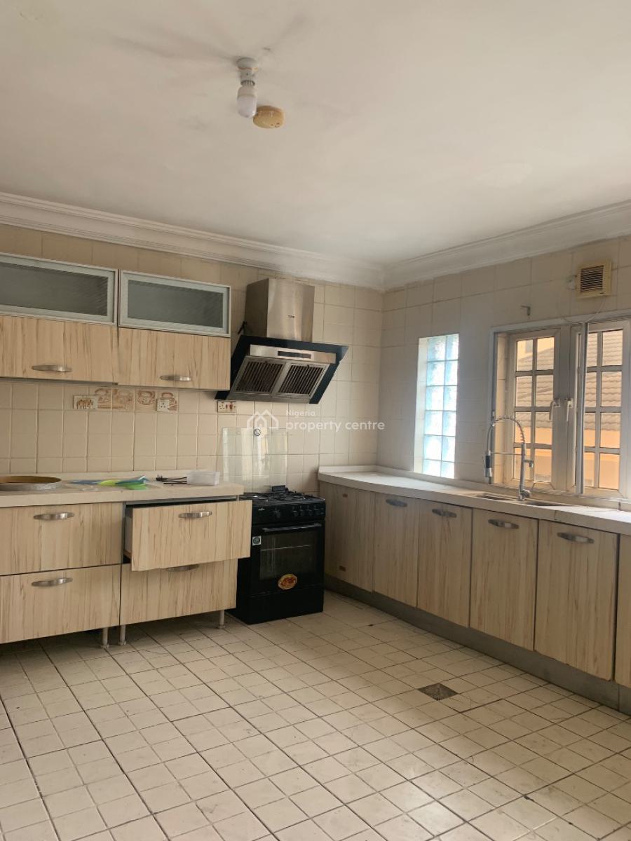 Service 3 Bedroom Flat with a Room Bq., Oniru Estate, Victoria Island (vi), Lagos, Flat / Apartment for Rent