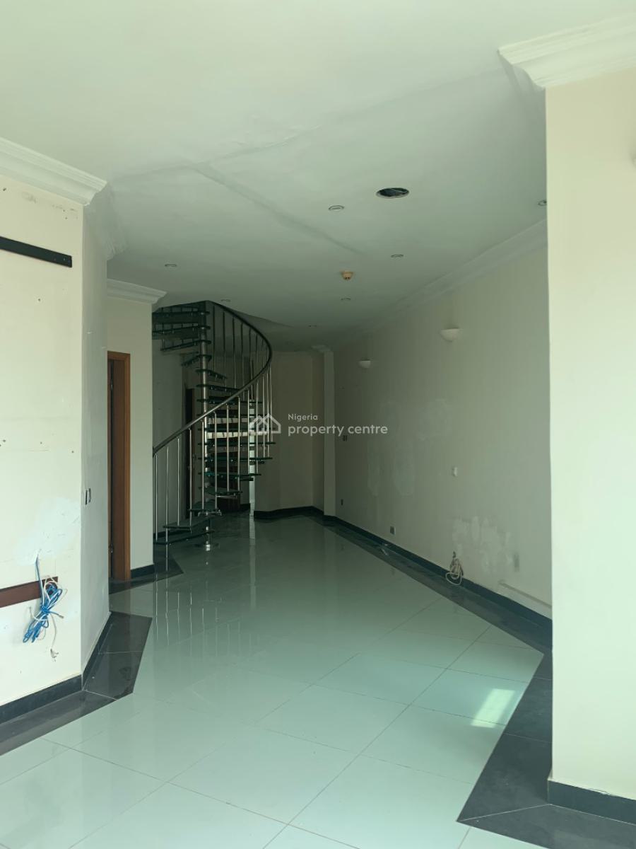 Service 2bedroom Flat with Roof Top, Oniru Estate, Victoria Island, Oniru, Victoria Island (vi), Lagos, Flat / Apartment for Rent