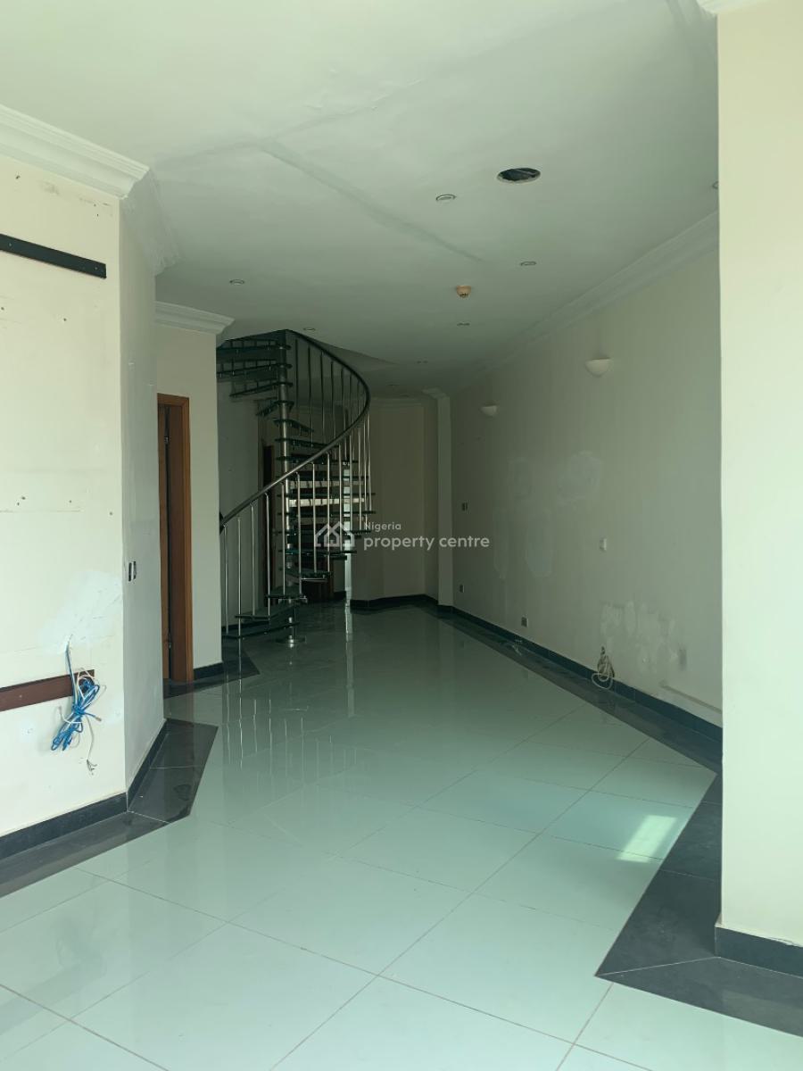 Service 2bedroom Flat with Roof Top, Oniru Estate, Victoria Island, Oniru, Victoria Island (vi), Lagos, Flat / Apartment for Rent