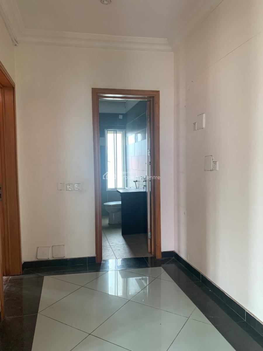 Service 2bedroom Flat with Roof Top, Oniru Estate, Victoria Island, Oniru, Victoria Island (vi), Lagos, Flat / Apartment for Rent