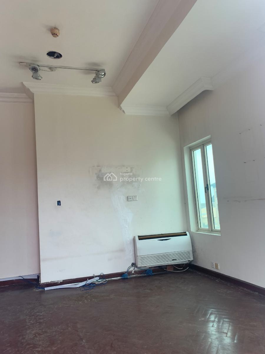 Service 2bedroom Flat with Roof Top, Oniru Estate, Victoria Island, Oniru, Victoria Island (vi), Lagos, Flat / Apartment for Rent