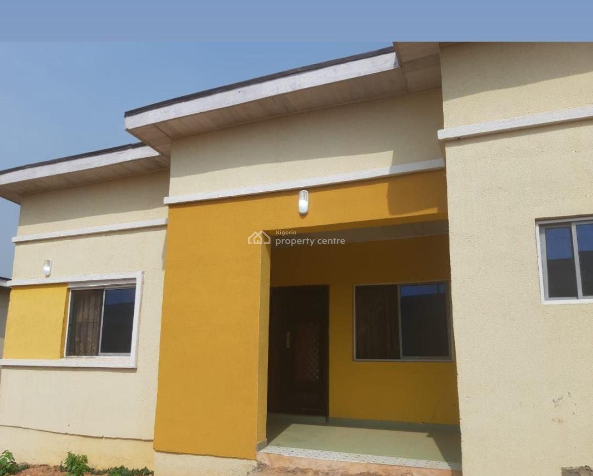 Luxury 2 Bedroom Semi Detached Bungalow, Ofada, Mowe Ofada, Ogun, Semi-detached Bungalow for Sale