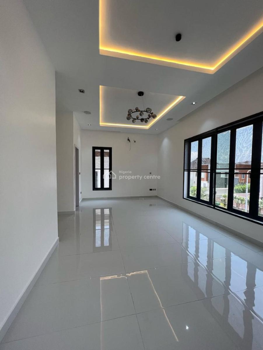 Luxurious 5 Bedroom Detached with 2 Bq in a Secure Estate, Pinnock Beach Estate, Lekki, Lagos, Detached Duplex for Sale