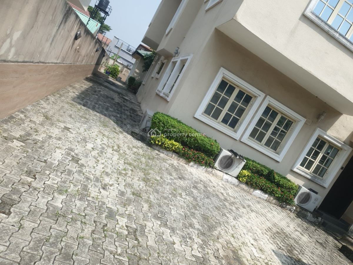 4 Bedroom Semi Detached House with a Room Bq, Millenium Estate Fatai Idowu Arobieke, Lekki Phase 1, Lekki, Lagos, Semi-detached Duplex for Rent