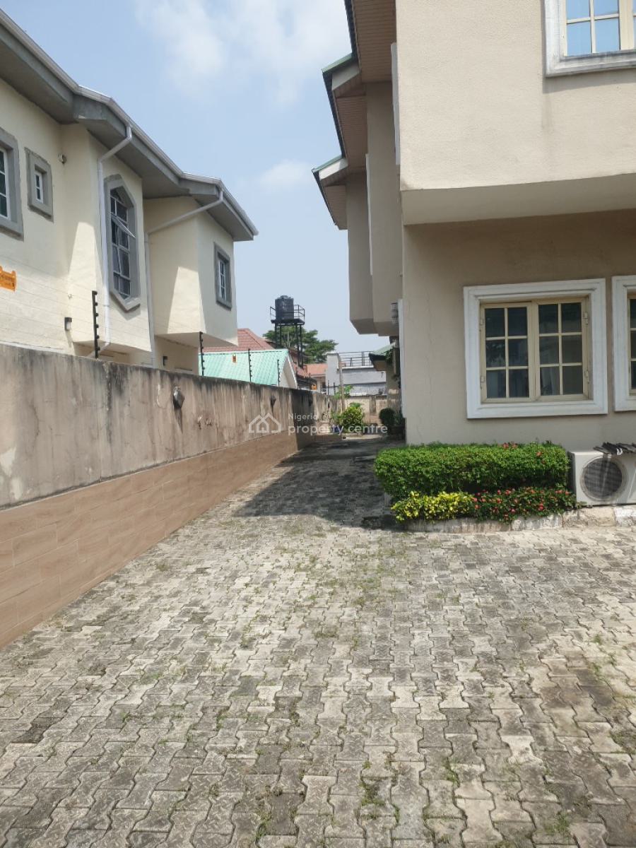 4 Bedroom Semi Detached House with a Room Bq, Millenium Estate Fatai Idowu Arobieke, Lekki Phase 1, Lekki, Lagos, Semi-detached Duplex for Rent