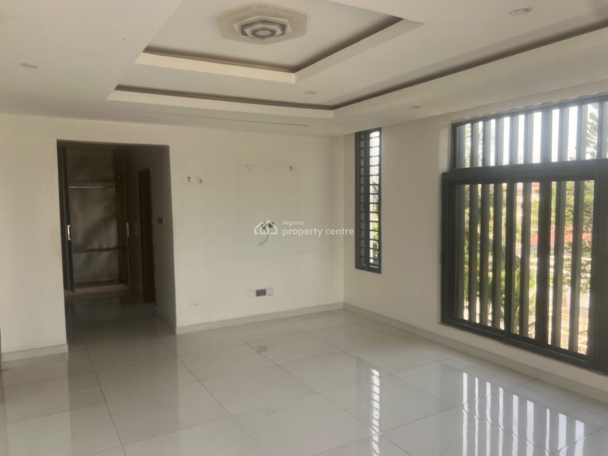 Self Compound 4 Bedroom Semi Detached Duplex with a Room Bq, Lekki Phase 1, Lekki, Lagos, Semi-detached Duplex for Rent