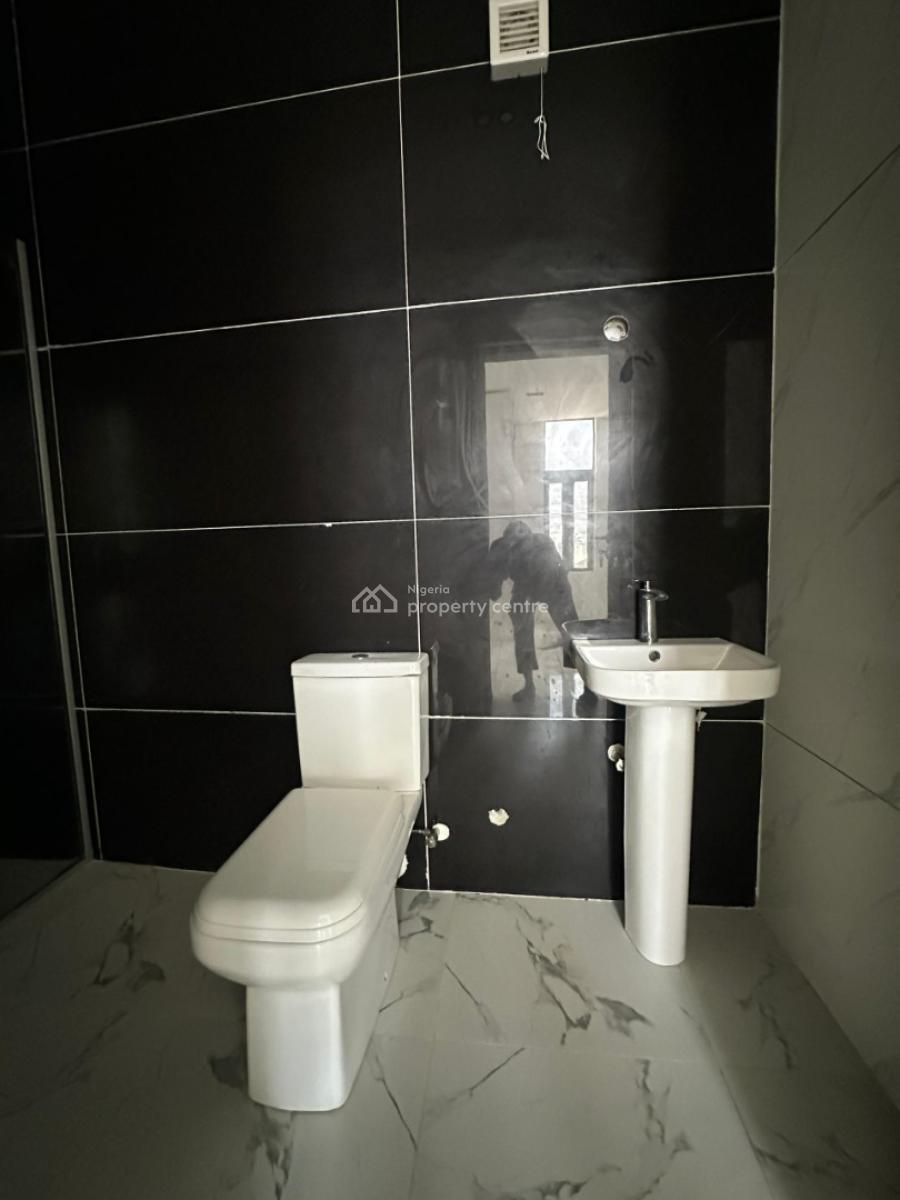 Very Spacious & Tastefully Finished 1 Bedroom Apartment, Ologolo, Lekki, Lagos, Flat / Apartment for Sale