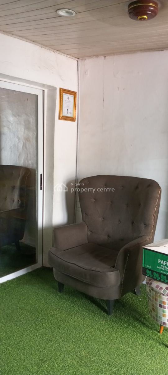 Commercial Office/shop Space for Long Lease, Pedro Road, Bariga, Shomolu, Lagos, Office Space for Rent