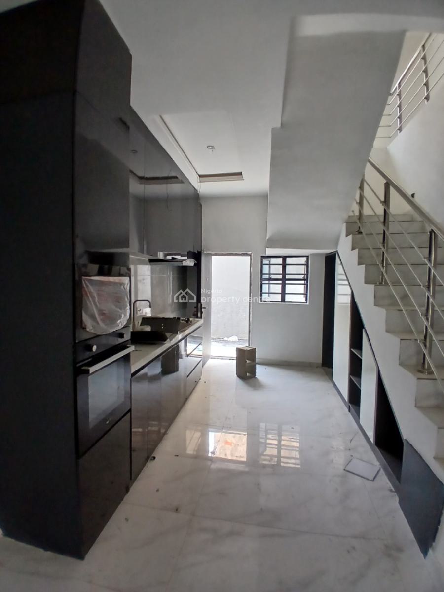 2, Lekki Phase 1, Lekki, Lagos, Terraced Duplex for Rent