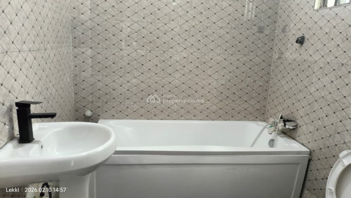 Fully Serviced 3-bedroom Apartment with Premium Estate Facilities, New Horizons Ii Estate, Meadow Hall Way, Ikate, Lekki, Lagos, Flat / Apartment for Sale