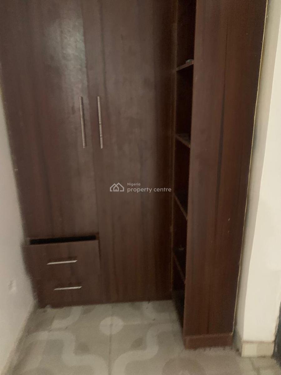 Well Maintained Nice Standard 2 Bedroom Flat, Sea Flow Estate, Oworonshoki, Kosofe, Lagos, Flat / Apartment for Rent