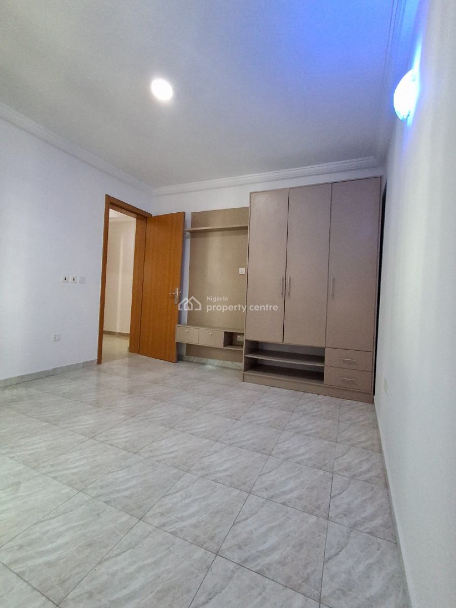3 Bedroom Apartment with Spacious Rooms, Agungi, Lekki, Lagos, Block of Flats for Sale