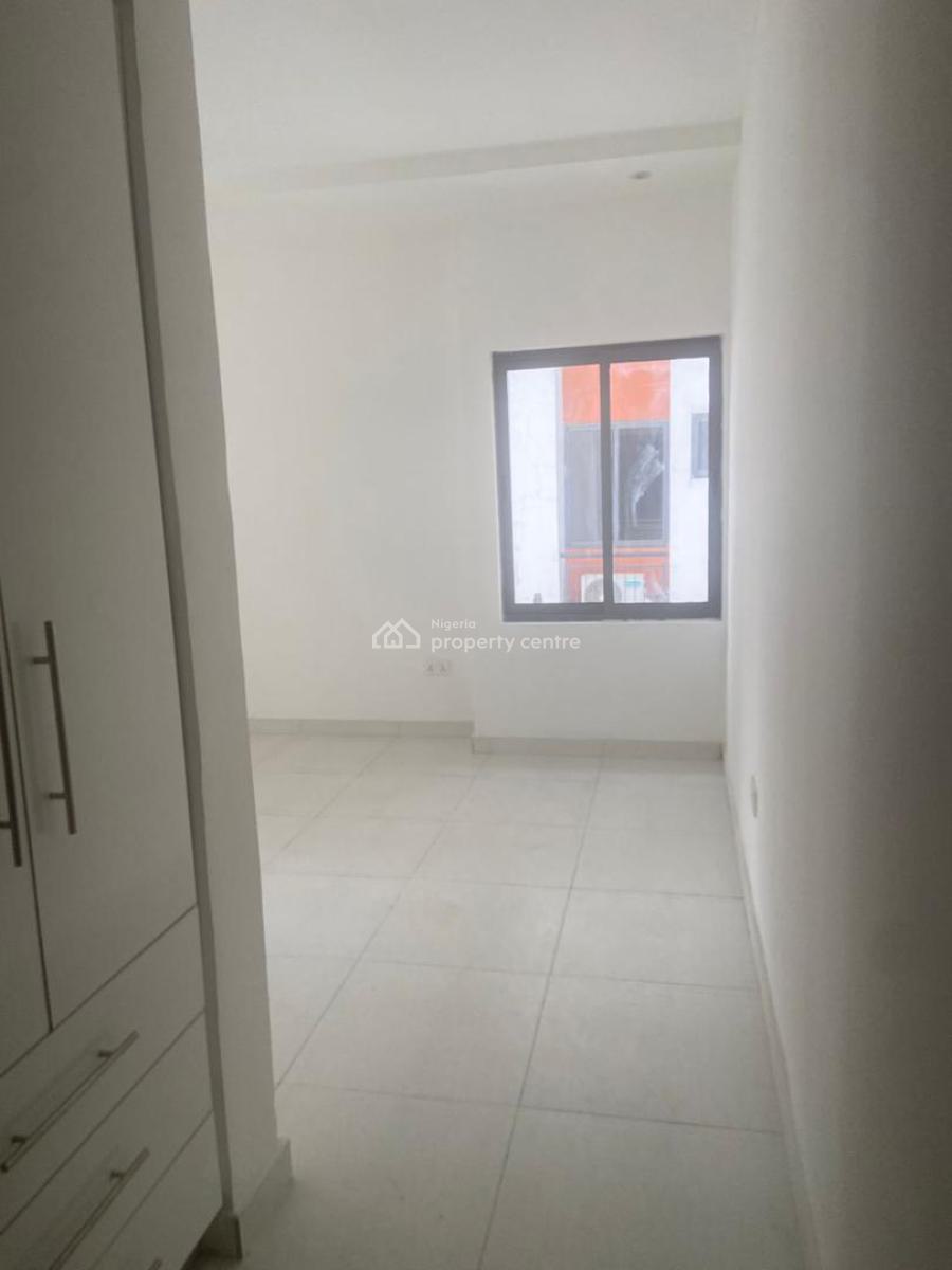 Spacious  2 Bedroom Apartment All Ensuite Upstairs, Alausa, Ikeja, Lagos, Flat / Apartment for Rent
