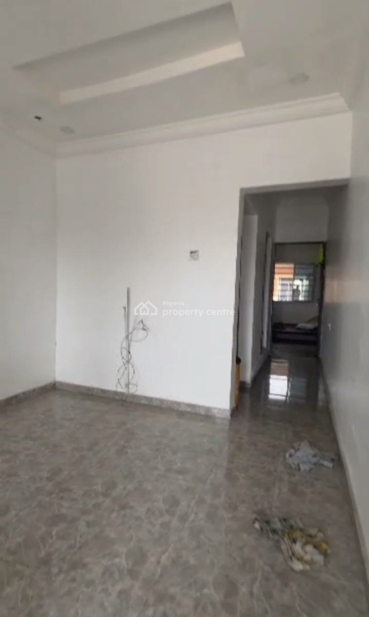 Standard Miniflat in Shomolu, Shomolu, Lagos, Mini Flat (room and Parlour) for Rent