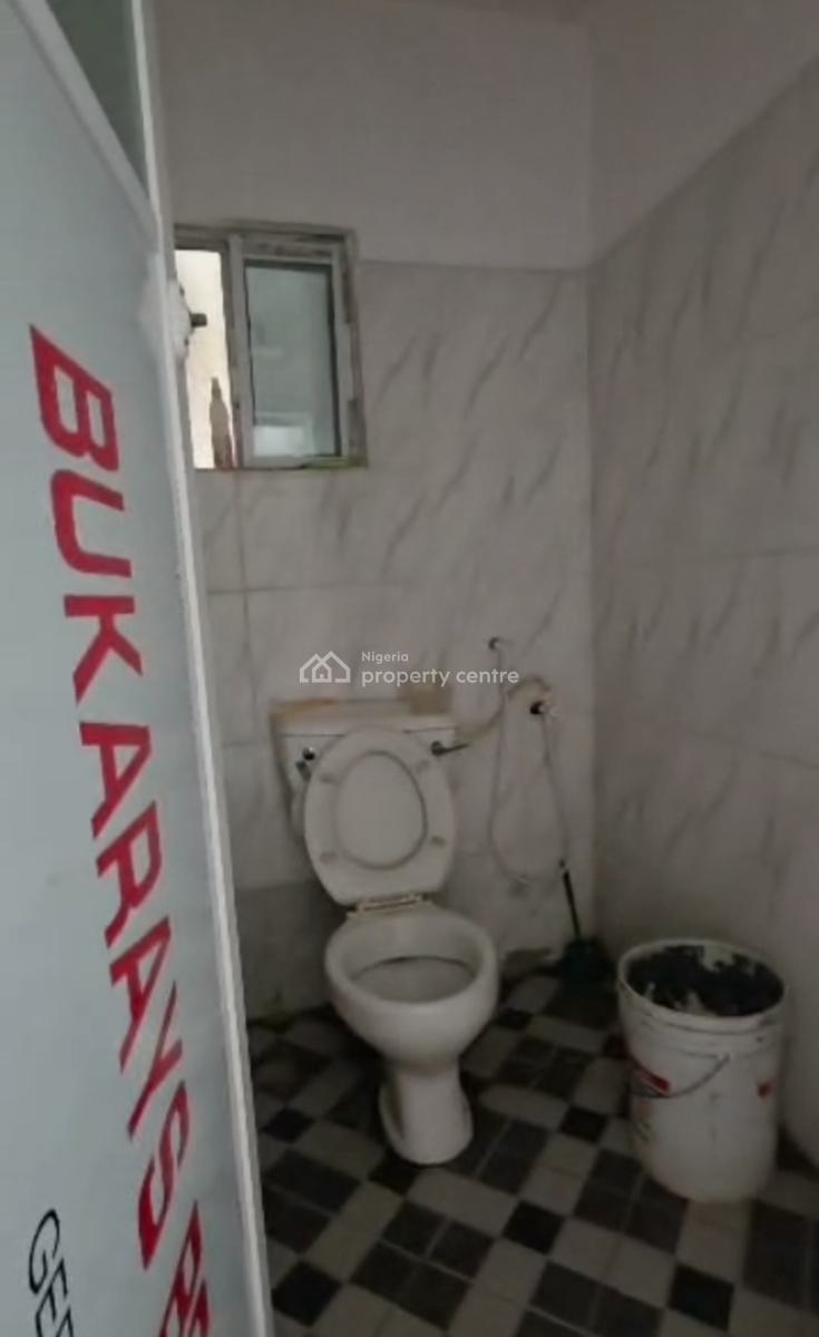 Standard Miniflat in Shomolu, Shomolu, Lagos, Mini Flat (room and Parlour) for Rent