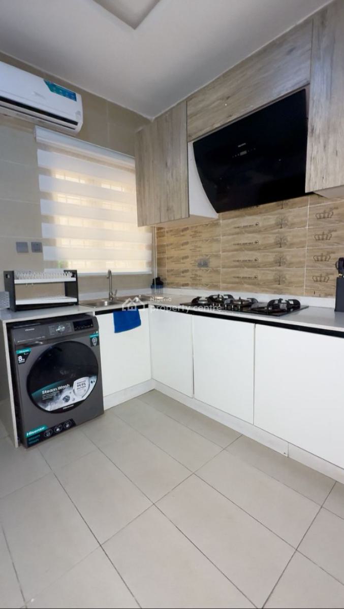 Nicely Furnished 4 Bedroom Apartment, Orchid, Lekki, Lagos, Flat / Apartment Short Let