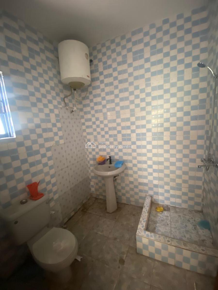 a 2 Bedroom Flat, Gra Phase 1, Magodo, Lagos, Flat / Apartment for Rent