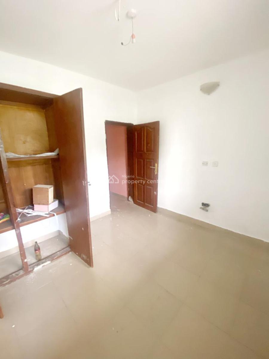 a 2 Bedroom Flat, Gra Phase 1, Magodo, Lagos, Flat / Apartment for Rent