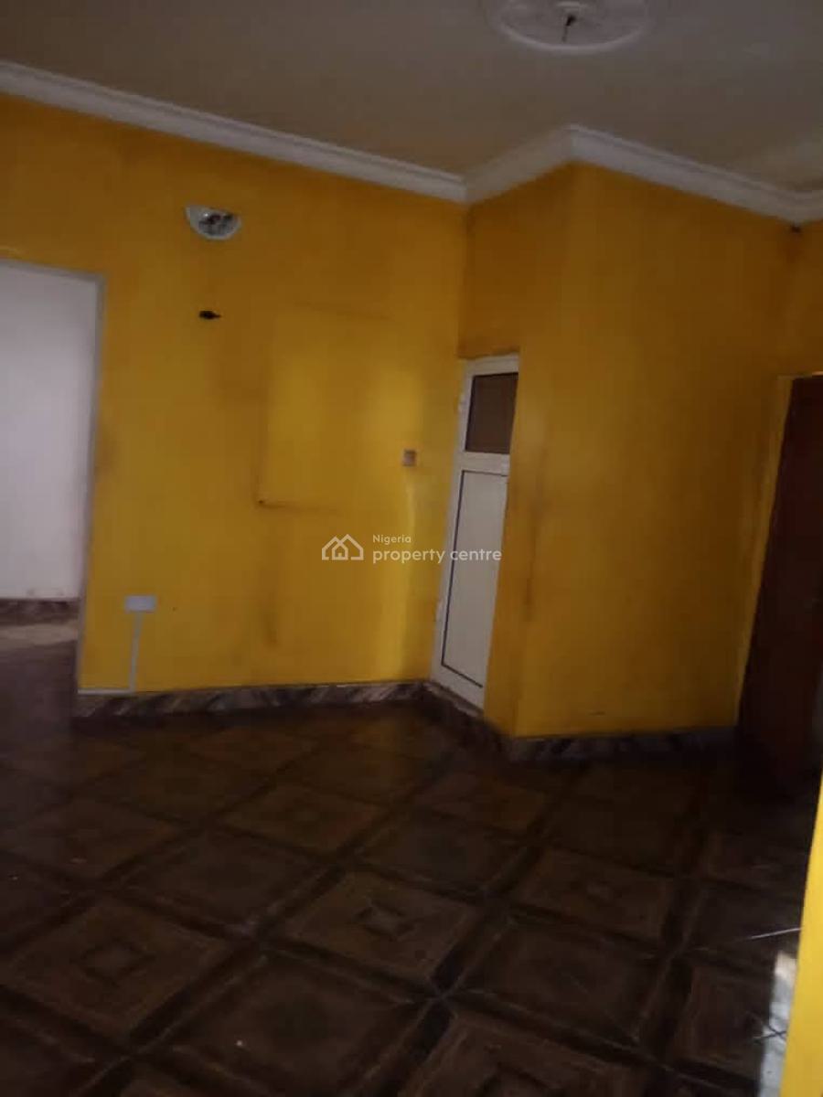 Mini Flat, Adekunle, Yaba, Lagos, Mini Flat (room and Parlour) for Rent
