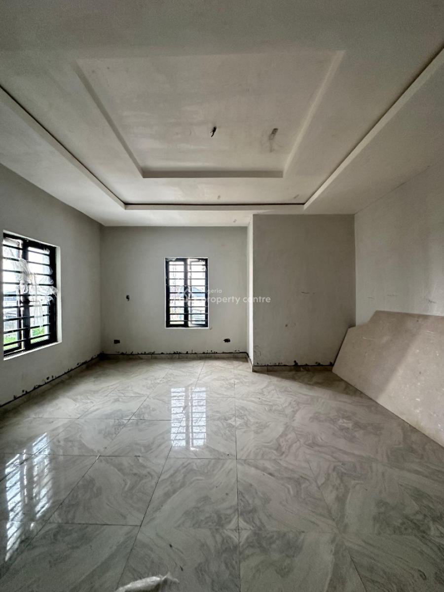 Spaciously Built 3 Bedroom Maisonette with Bq, Lekki, Ajah, Lagos, Flat / Apartment for Sale