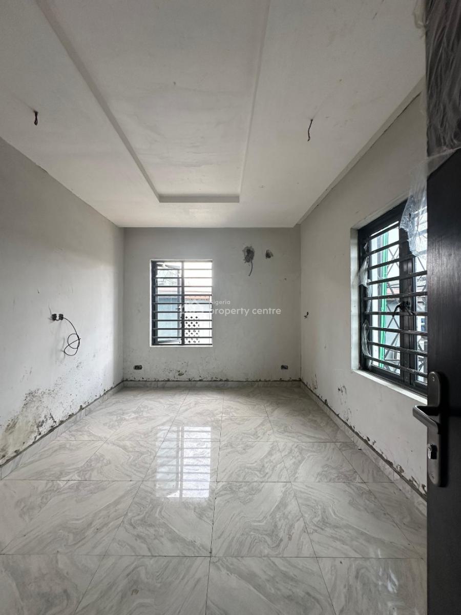 Spaciously Built 3 Bedroom Maisonette with Bq, Lekki, Ajah, Lagos, Flat / Apartment for Sale