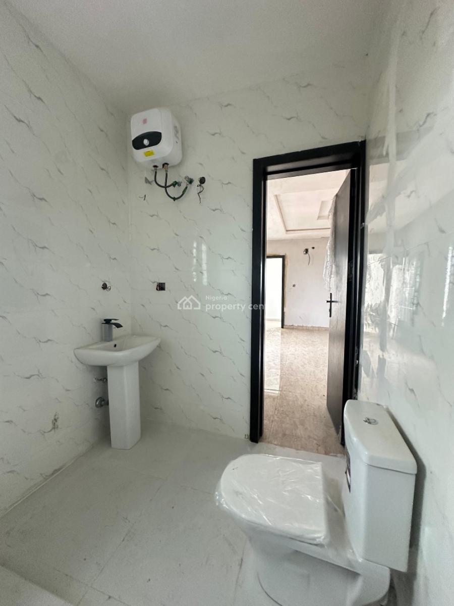 Spaciously Built 3 Bedroom Maisonette with Bq, Lekki, Ajah, Lagos, Flat / Apartment for Sale