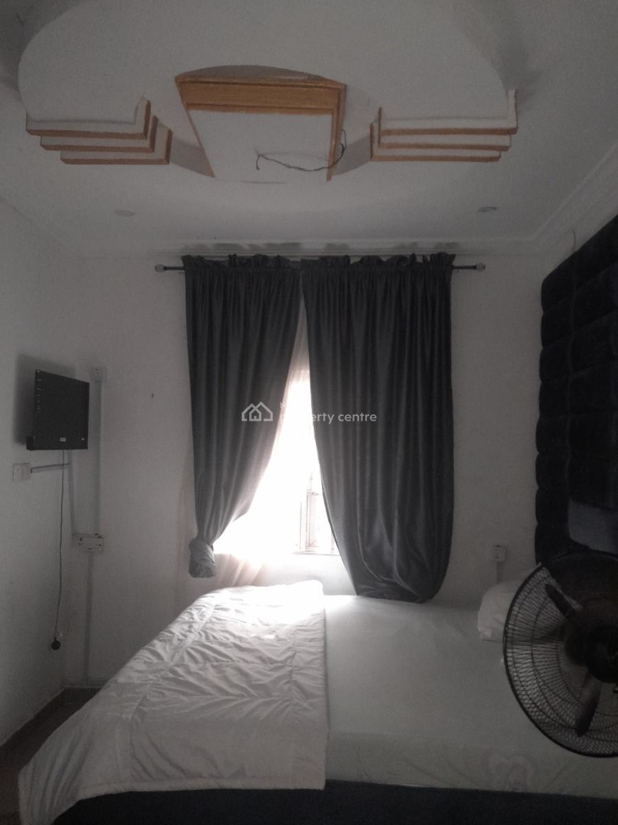 Newly Built Standard Furnished 8 Rooms Hotel, 54 Along Benin Auchi Road, Aduwawa Road, Benin City, Benin, Oredo, Edo, Hotel / Guest House for Rent