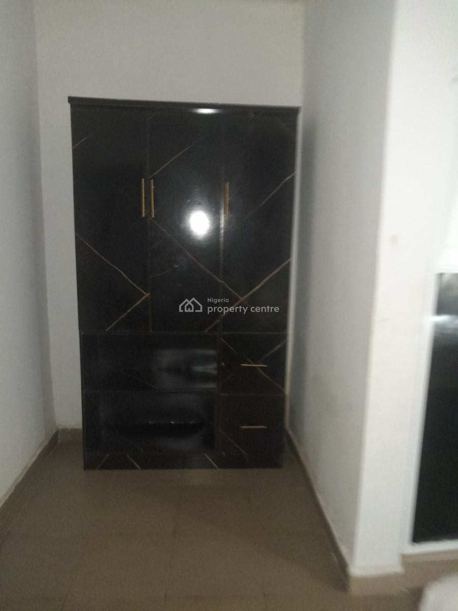 Newly Built Standard Furnished 8 Rooms Hotel, 54 Along Benin Auchi Road, Aduwawa Road, Benin City, Benin, Oredo, Edo, Hotel / Guest House for Rent