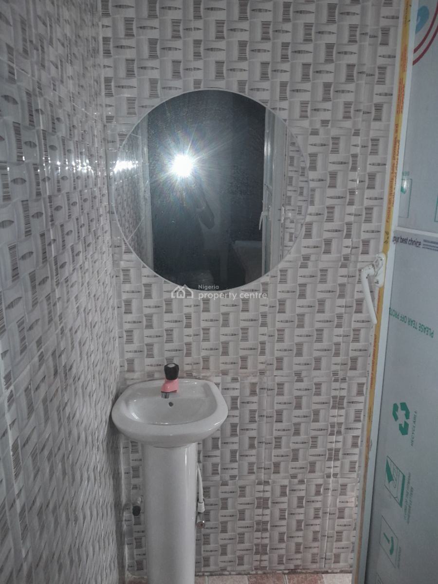 Newly Built Standard Furnished 8 Rooms Hotel, 54 Along Benin Auchi Road, Aduwawa Road, Benin City, Benin, Oredo, Edo, Hotel / Guest House for Rent