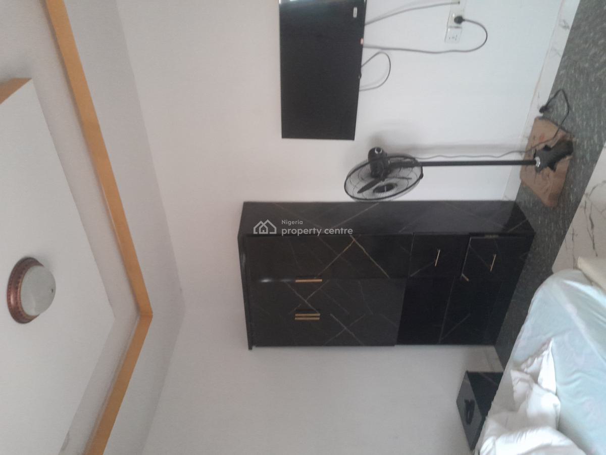 Newly Built Standard Furnished 8 Rooms Hotel, 54 Along Benin Auchi Road, Aduwawa Road, Benin City, Benin, Oredo, Edo, Hotel / Guest House for Rent