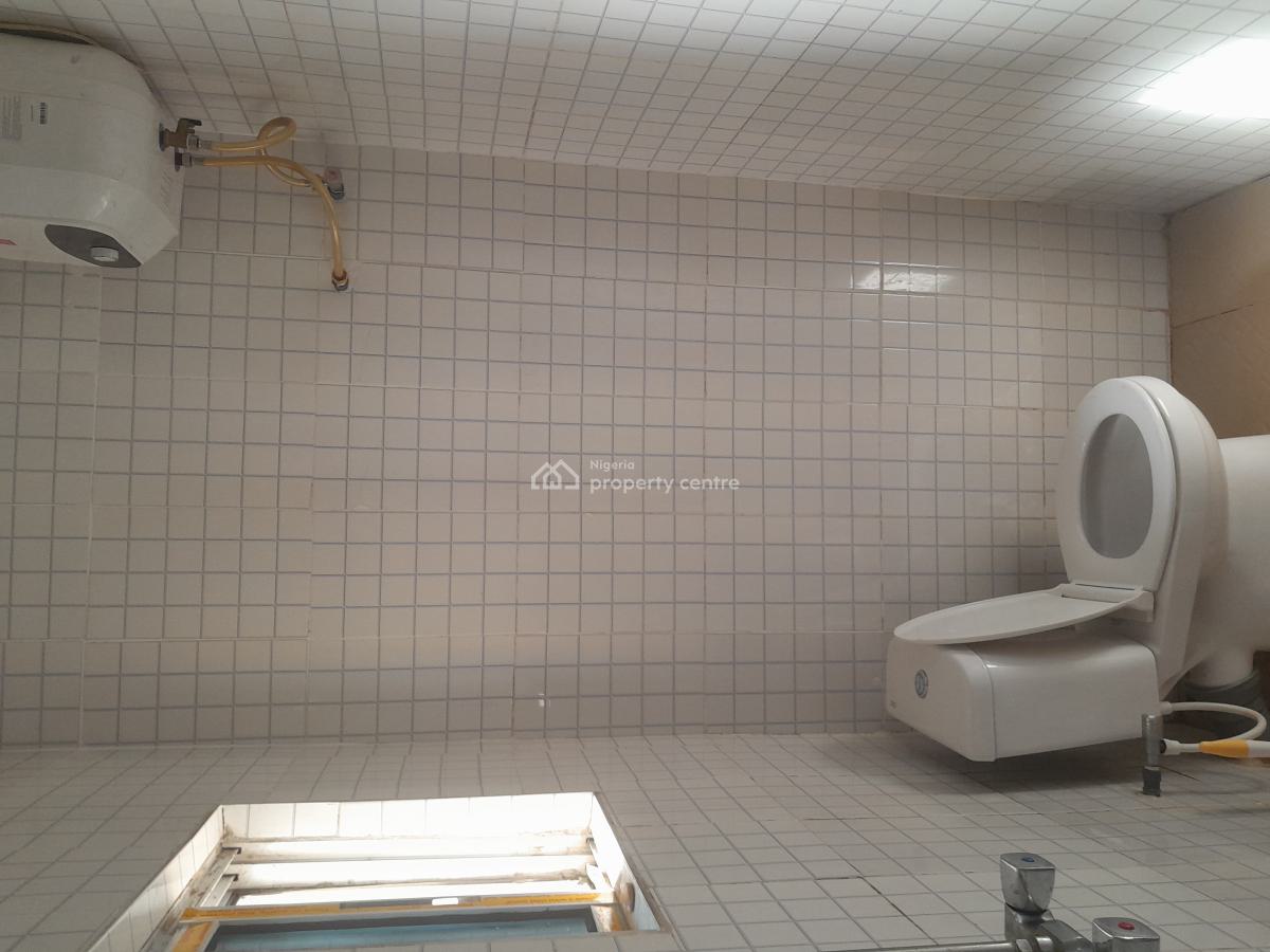 Newly Built Standard Furnished 8 Rooms Hotel, 54 Along Benin Auchi Road, Aduwawa Road, Benin City, Benin, Oredo, Edo, Hotel / Guest House for Rent