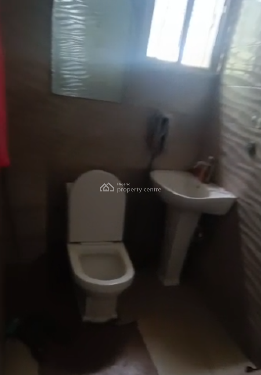 Spacious Shared Apartment, Lekki Scheme 2, Lekki Phase 2, Lekki, Lagos, Flat / Apartment for Rent