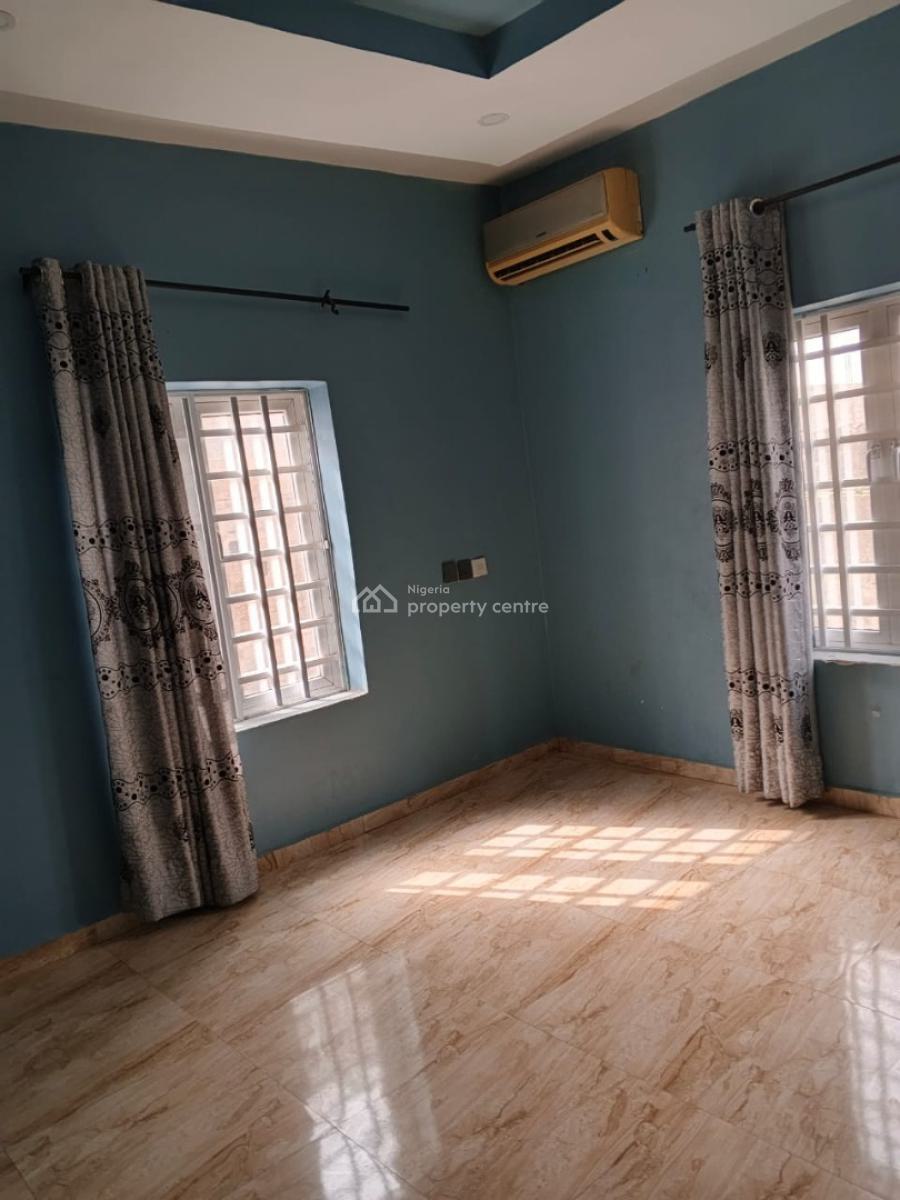 Smart 4 Bedroom Penthouse, Lugbe District, Abuja, Detached Duplex for Rent