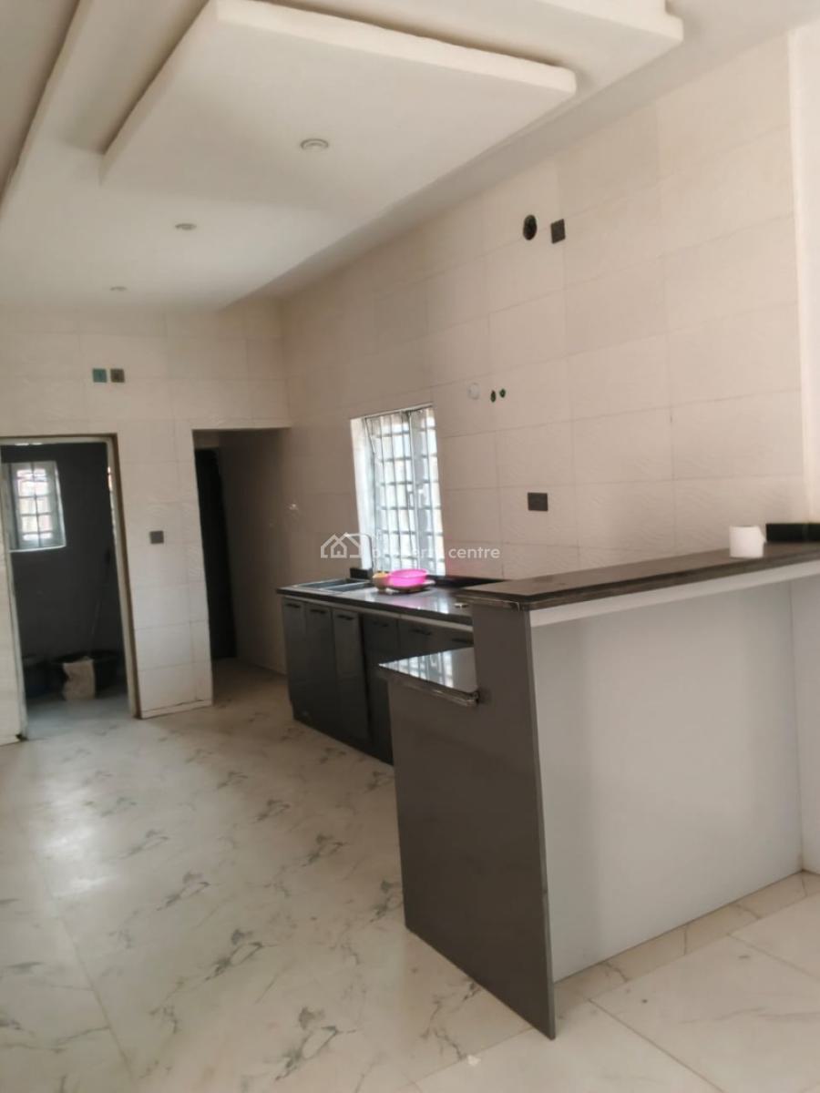 Smart 4 Bedroom Penthouse, Lugbe District, Abuja, Detached Duplex for Rent