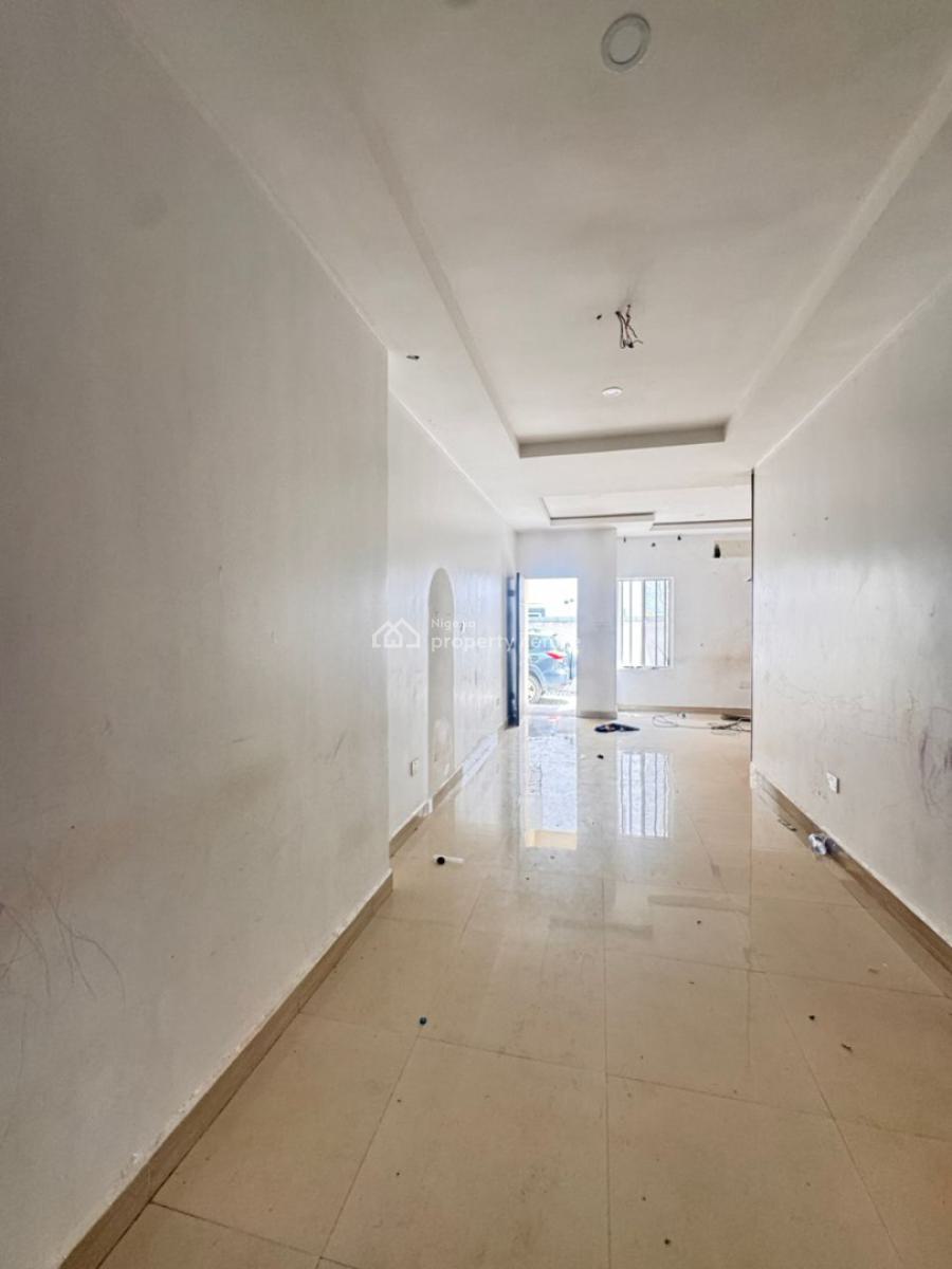 2_bedroom Flat, Orchid Road, Lekki, Lagos, Flat / Apartment for Rent