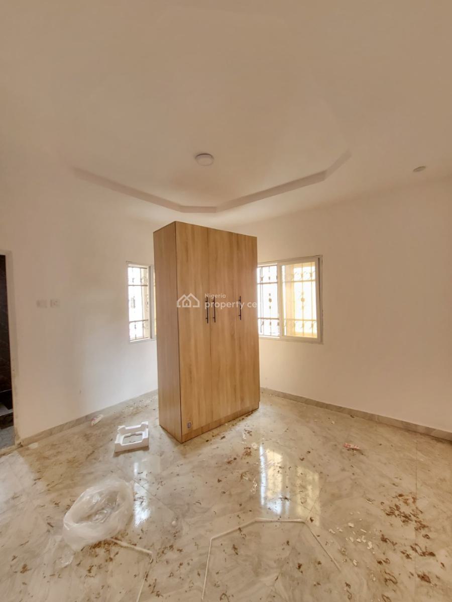 Spacious and Clean 2 Bedroom Apartment, Mobil Road, Ajah, Lagos, Flat / Apartment for Rent