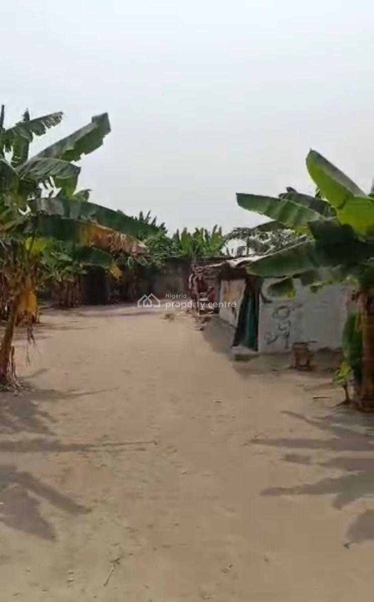 Amazing Offer for a 930sqm Land Fenced and Gated., Located in G. R. a, Abijo, Lekki, Lagos, Residential Land for Sale