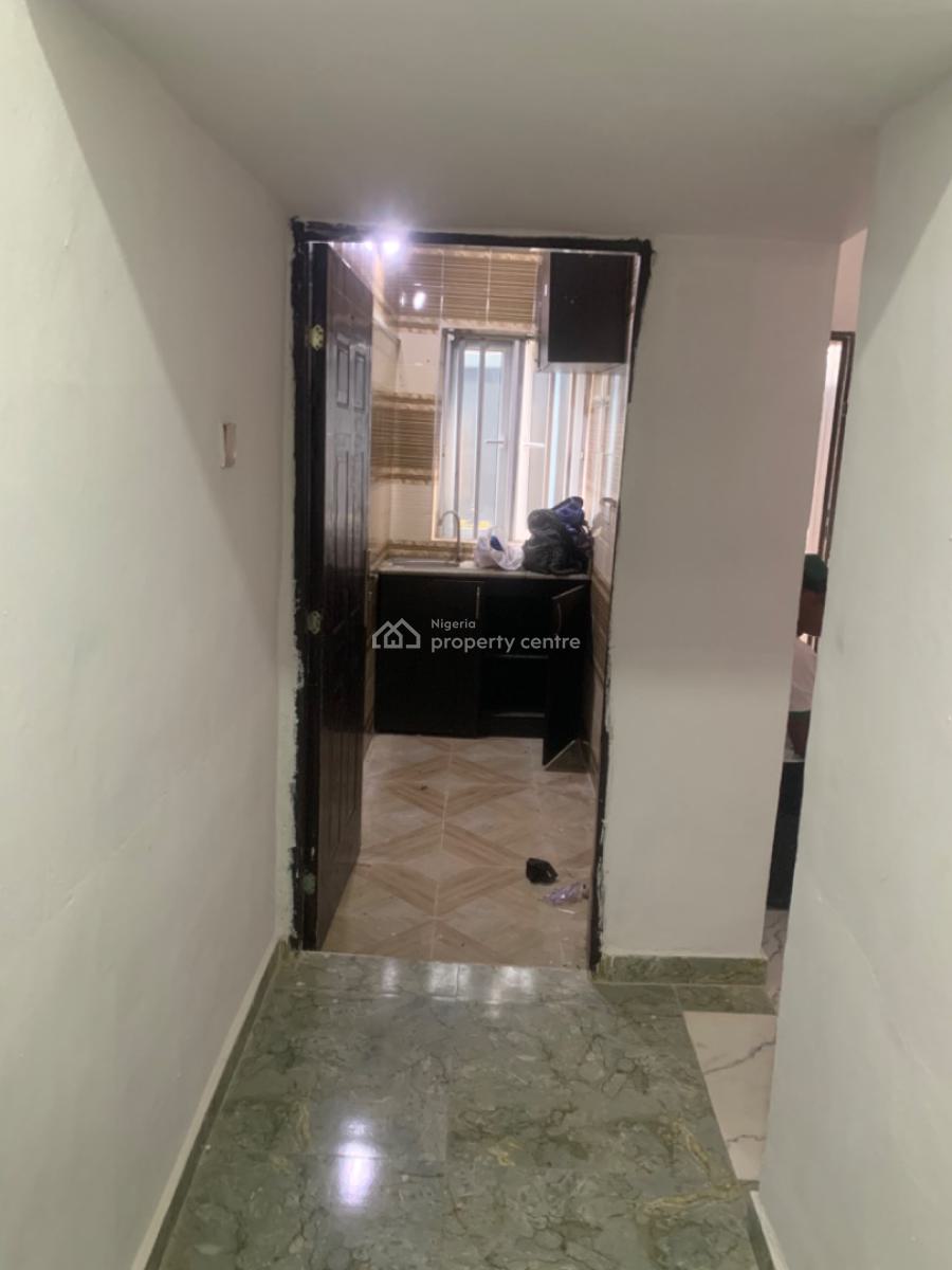 Luxury 3 Bedroom Flat, Gra Phase 1, Magodo, Lagos, Flat / Apartment for Rent