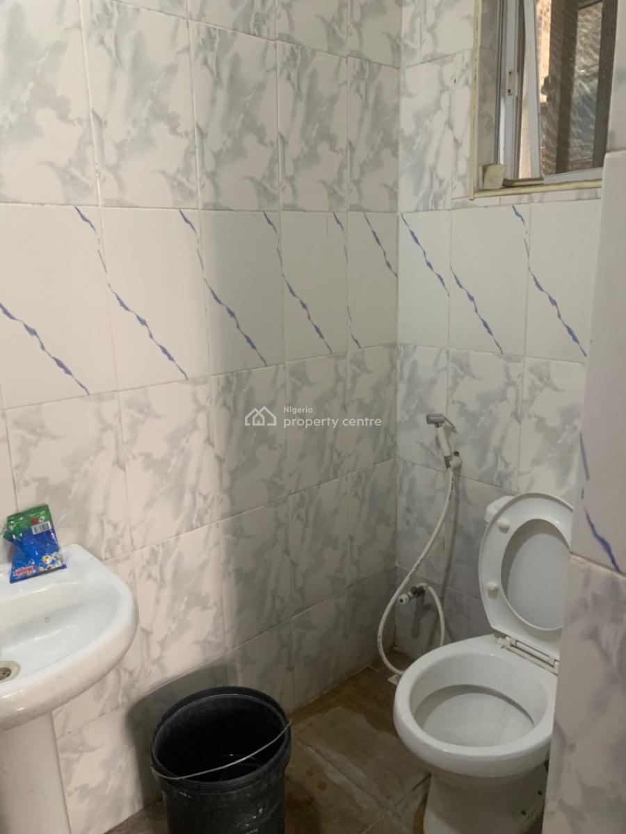 Luxury 3 Bedroom Flat, Gra Phase 1, Magodo, Lagos, Flat / Apartment for Rent