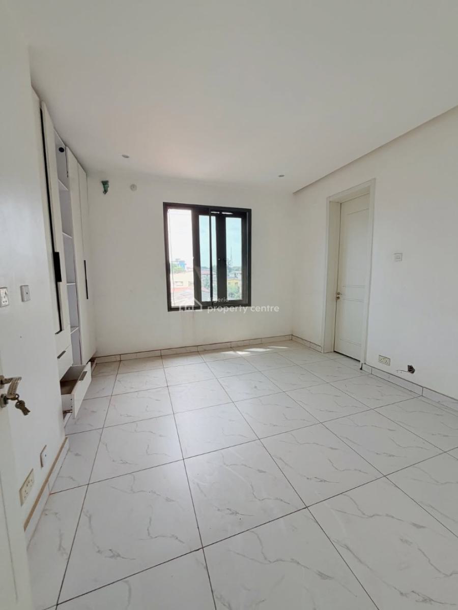 4 Bedroom Terrace Duplex, Obanikoro, Shomolu, Lagos, Terraced Duplex for Sale